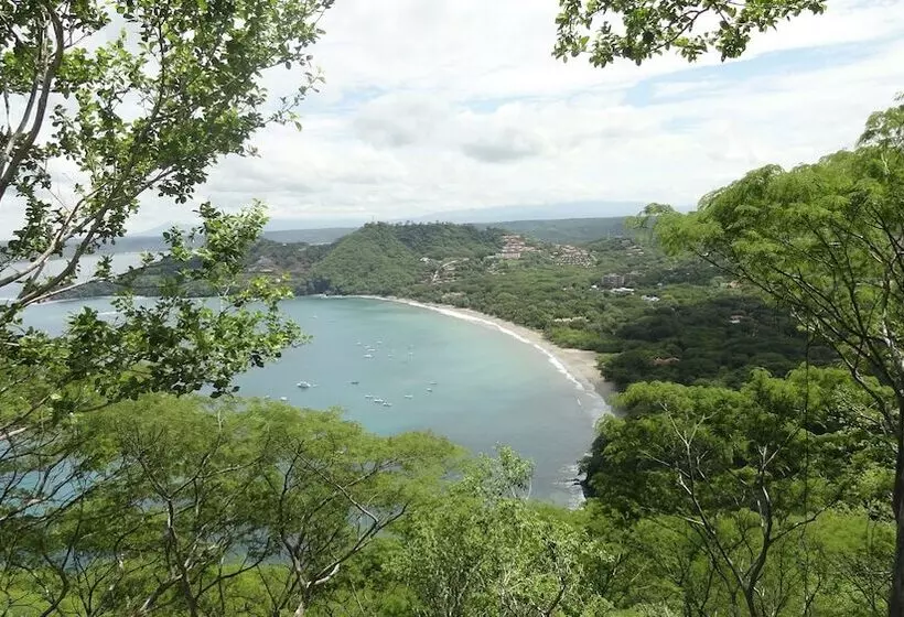 فندق Colono Beach