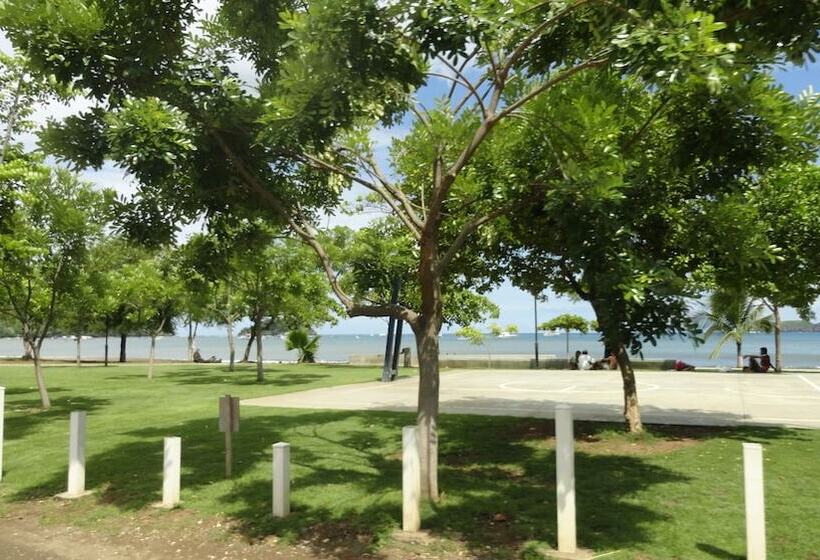 فندق Colono Beach