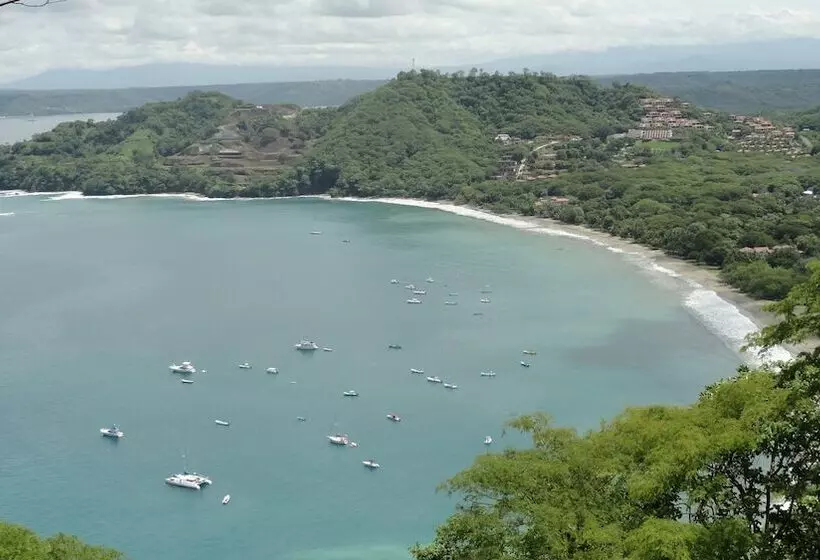 فندق Colono Beach