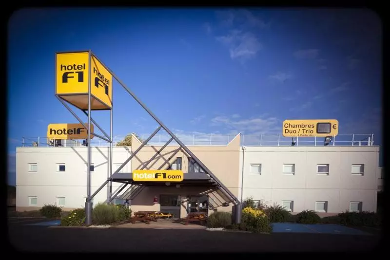 Otel F1 Dijon Nord