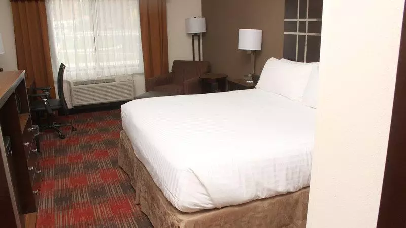 ホテル Holiday Inn Express & Suites Cumberland   La Vale, An Ihg