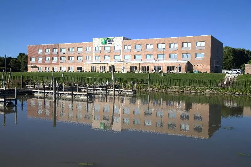 Hotel Holiday Inn Express & Suites Port Huron, An Ihg