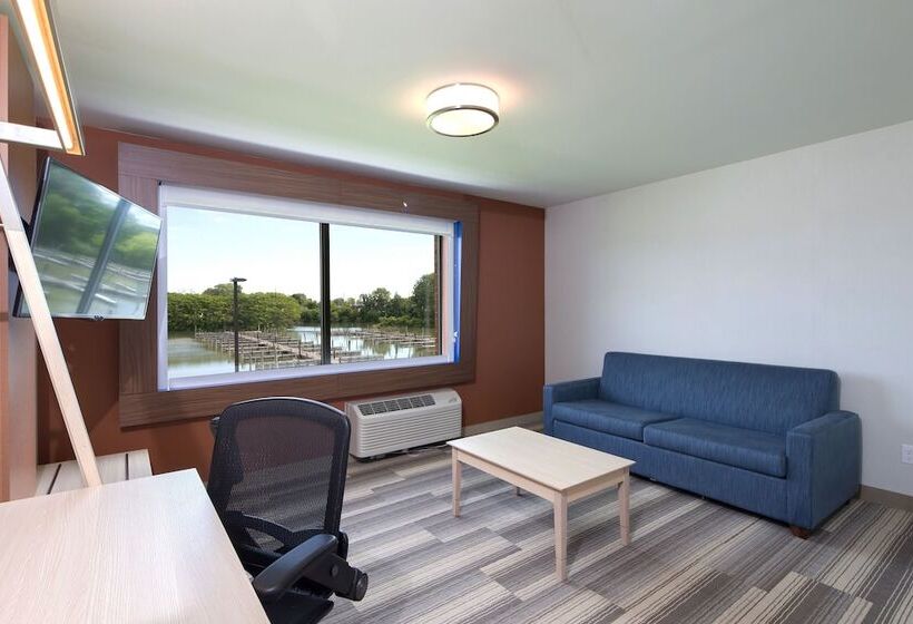 فندق Holiday Inn Express & Suites Port Huron, An Ihg