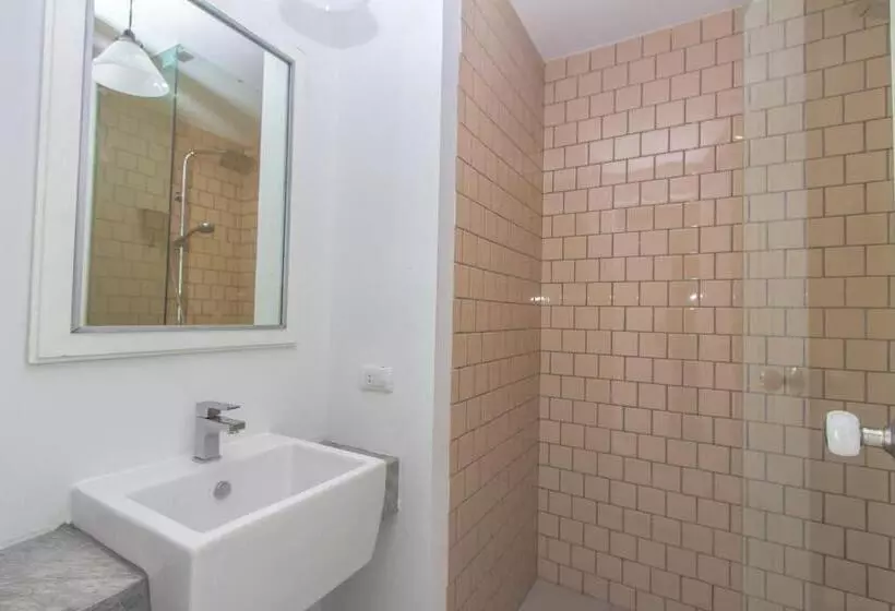 هتل Marina Express  Fisherman   Ao Nang