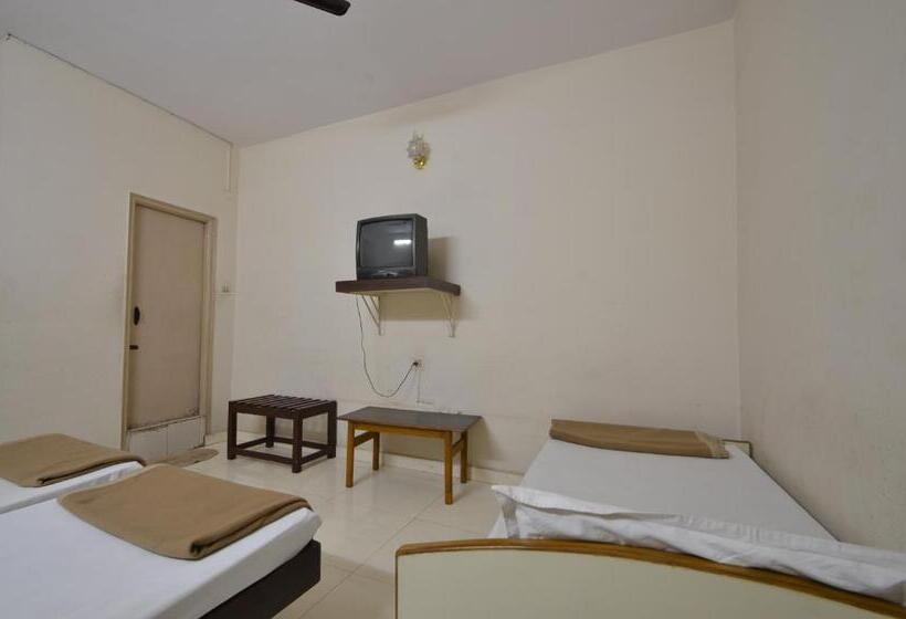 ホテル Maya Deluxe