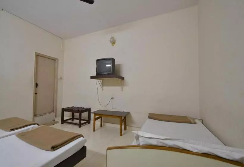 ホテル Maya Deluxe