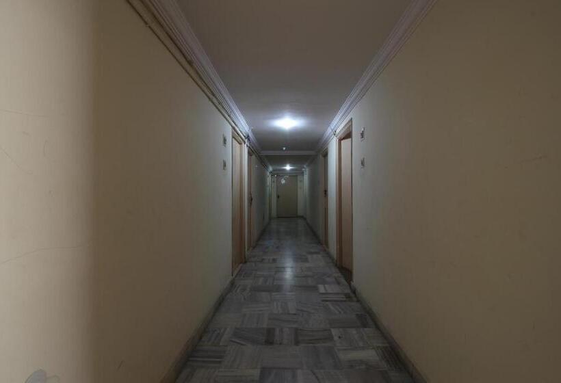 ホテル Maya Deluxe