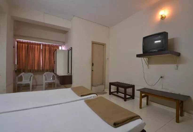 ホテル Maya Deluxe