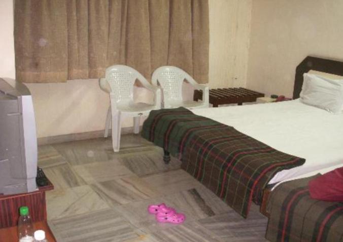 ホテル Maya Deluxe