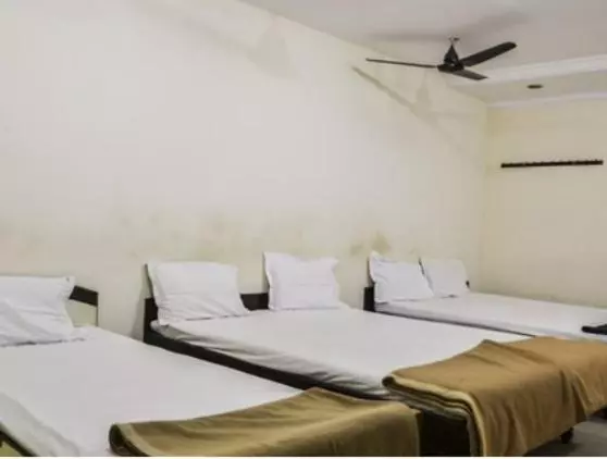 ホテル Maya Deluxe