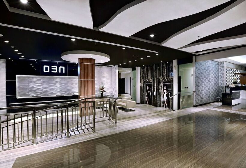 Hotel Neo Dipatiukur Bandung By Aston