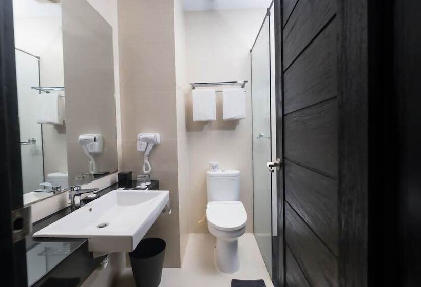 Hotel Neo Dipatiukur Bandung By Aston