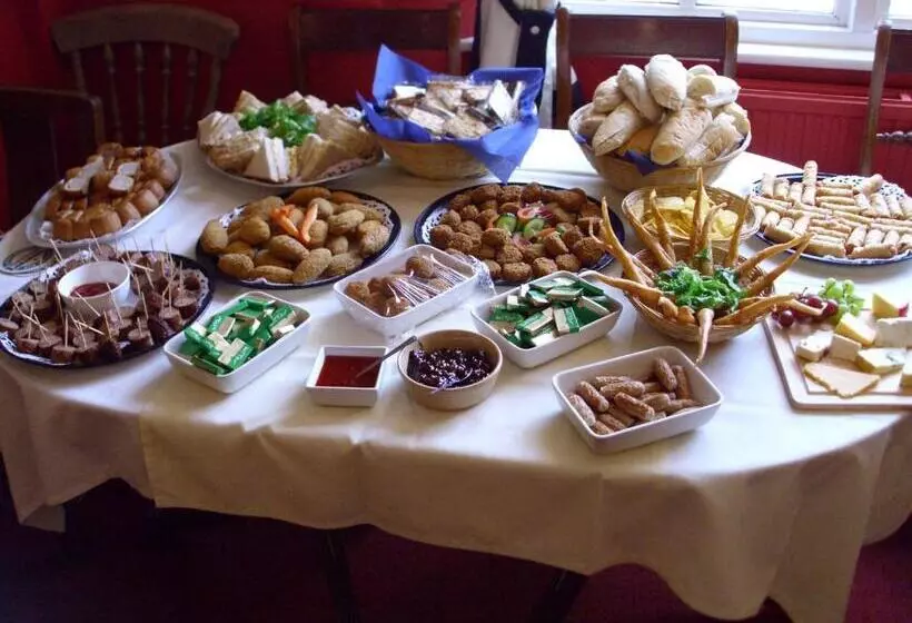 בית מלון כפרי Railway Inn