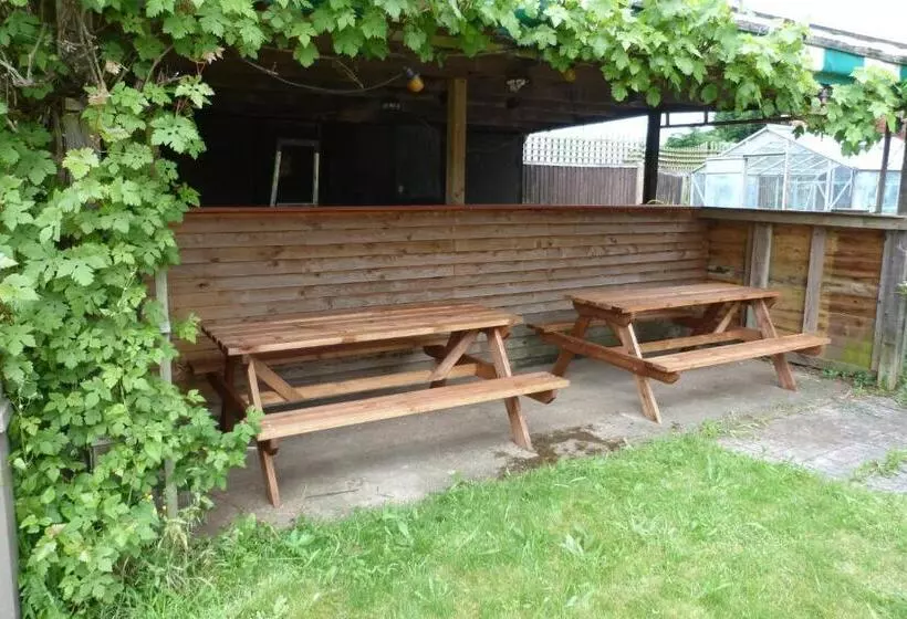 בית מלון כפרי Railway Inn