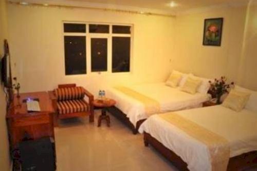 Отель Sambath Phal