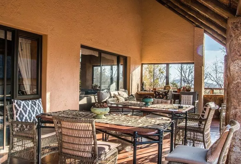 Hotel Thaba Khaya Lodge