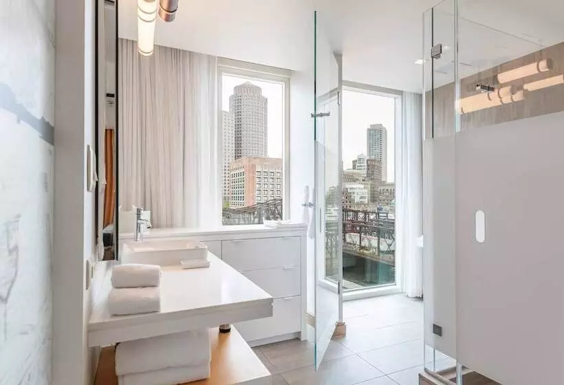 The Envoy Hotel, Autograph Collection