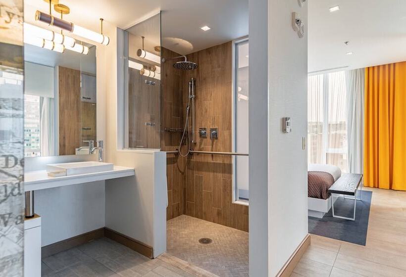 The Envoy Hotel, Autograph Collection