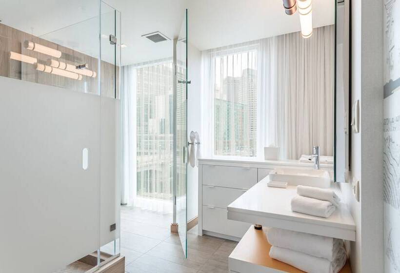 The Envoy Hotel, Autograph Collection