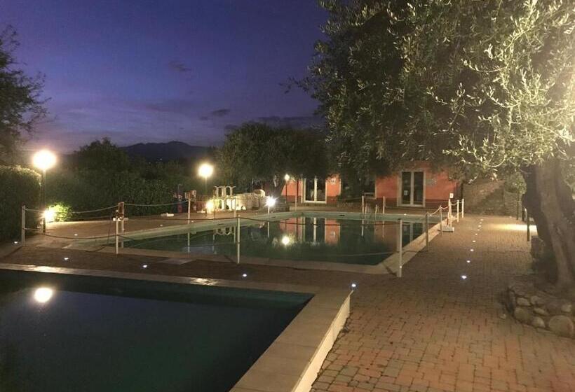 בית מלון כפרי Villaggio Rta Borgoverde