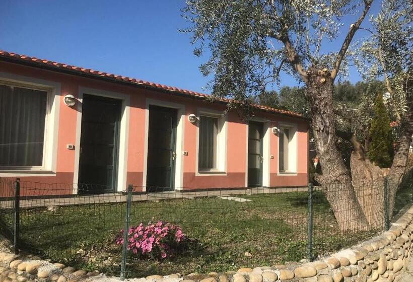 בית מלון כפרי Villaggio Rta Borgoverde