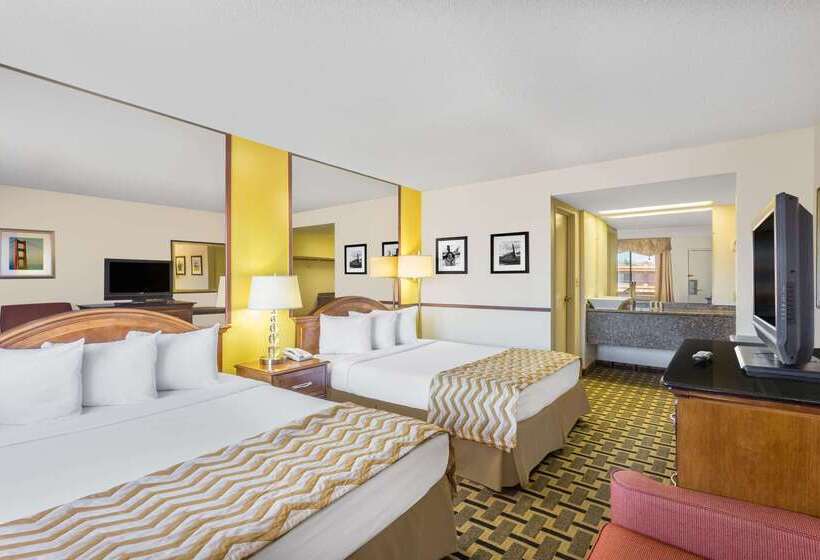 فندق على الطريق Travelodge By Wyndham Reno