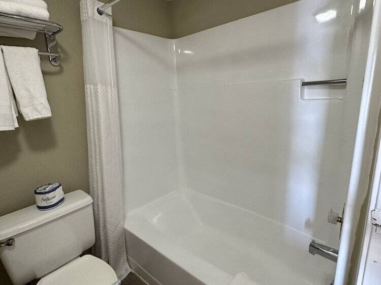 فندق على الطريق Travelodge By Wyndham Reno