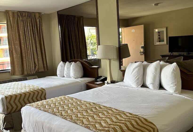 فندق على الطريق Travelodge By Wyndham Reno