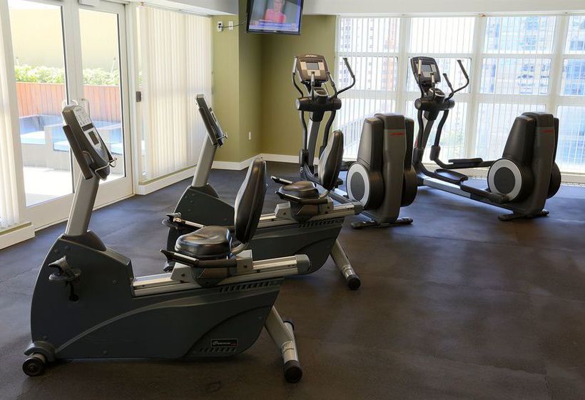 Pelican Residence at One Broadway