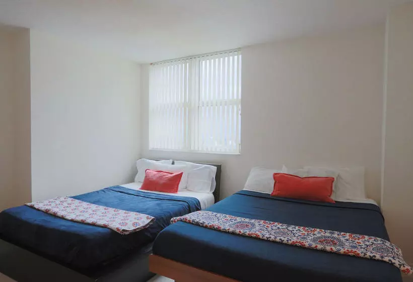 Pelican Residence at One Broadway