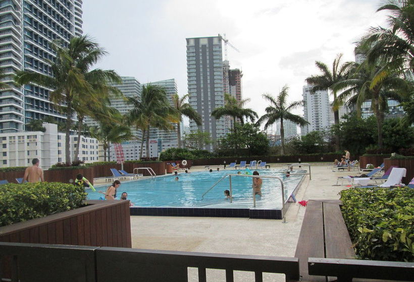 Pelican Residence at One Broadway