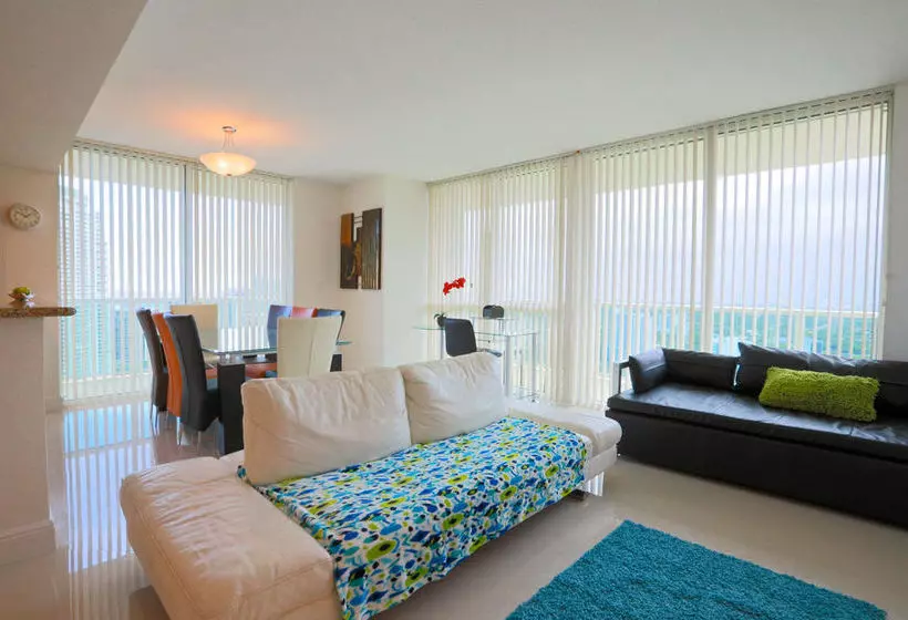 Pelican Residence at One Broadway