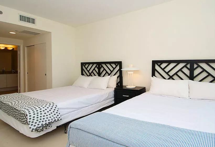 Pelican Residence at One Broadway