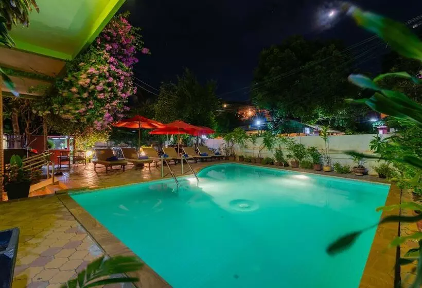 膳宿费 Five Rose Siem Reap Hostel