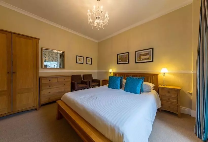 Pensió The Gables Guest House