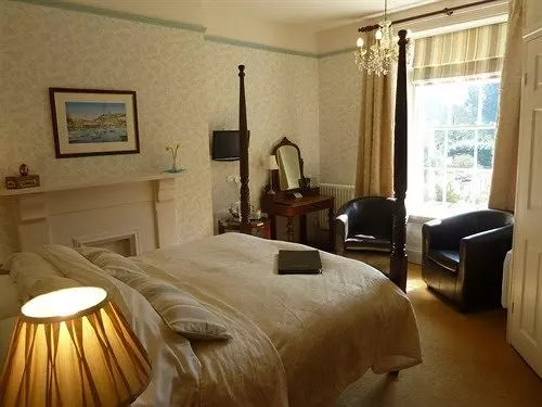 ペンション Cockington Cottages