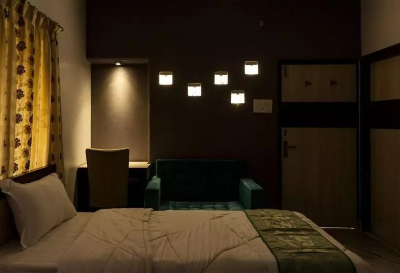 膳宿费 Simi International The Imperial