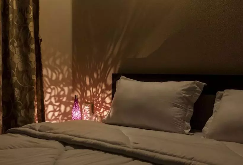 膳宿费 Simi International The Imperial