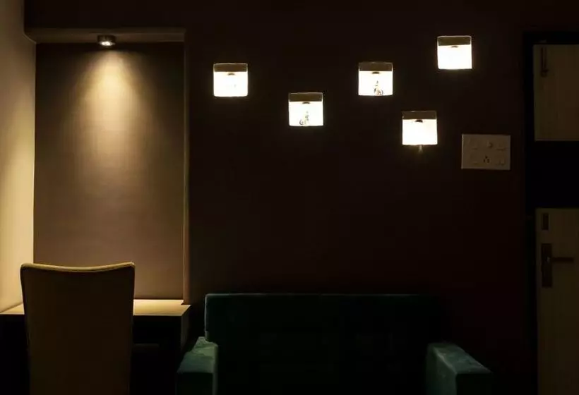 膳宿费 Simi International The Imperial