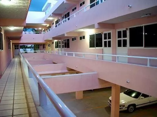 Capital O  Suites Andrade