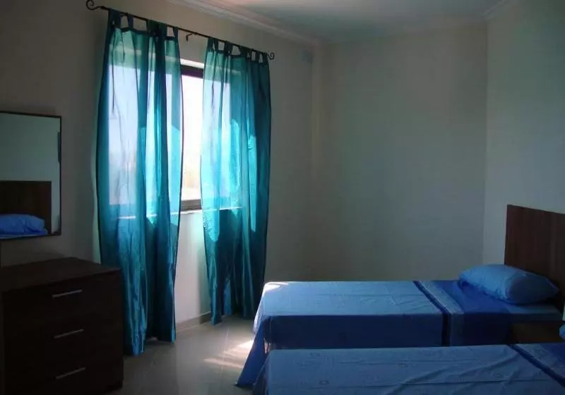 Belmont Court Apartments