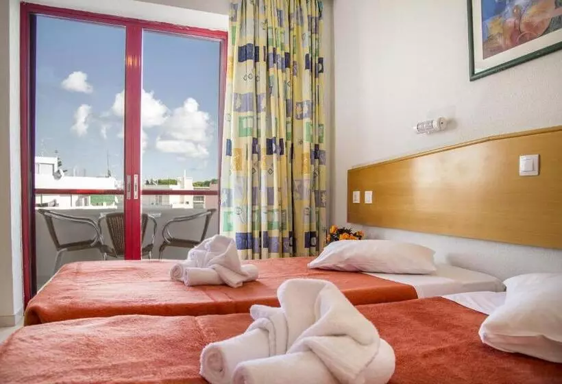 Erato Studios & Apartments