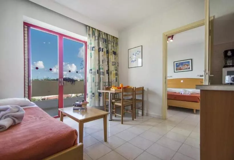 Erato Studios & Apartments