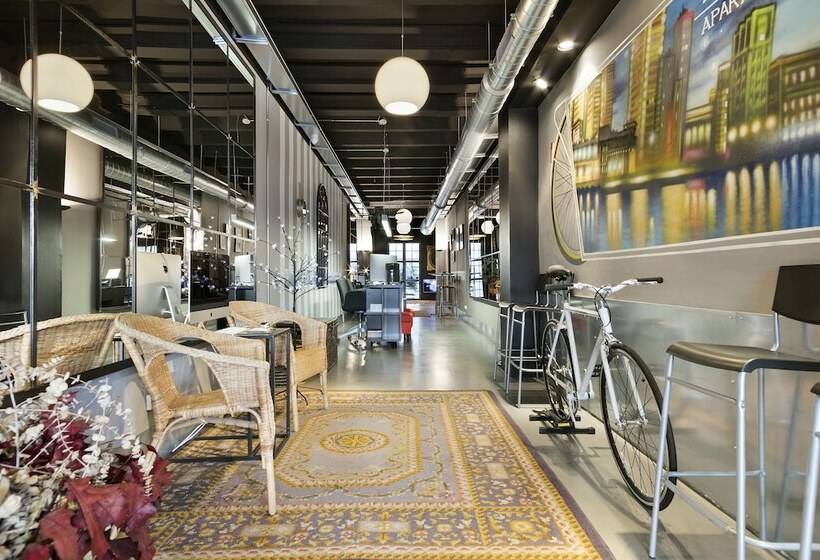 Fira Centric Apartments By Gaiarooms