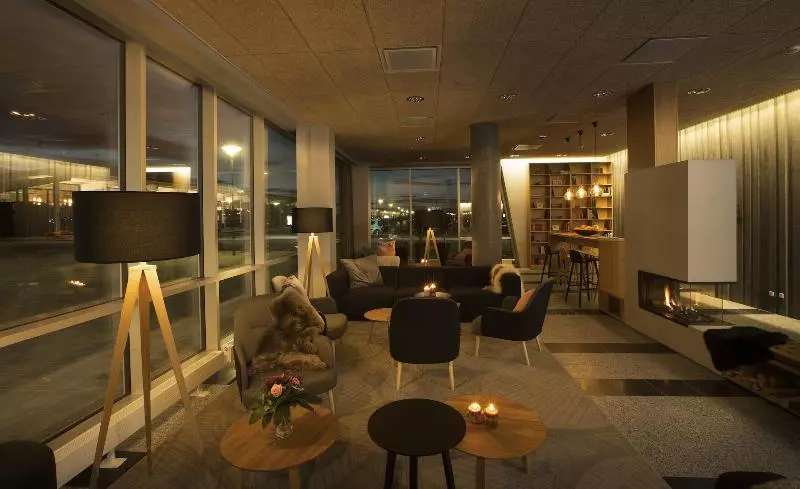 هتل Aalborg Airport