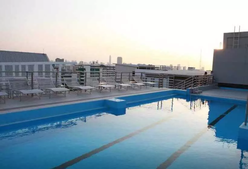 ホテル Bangkok 68