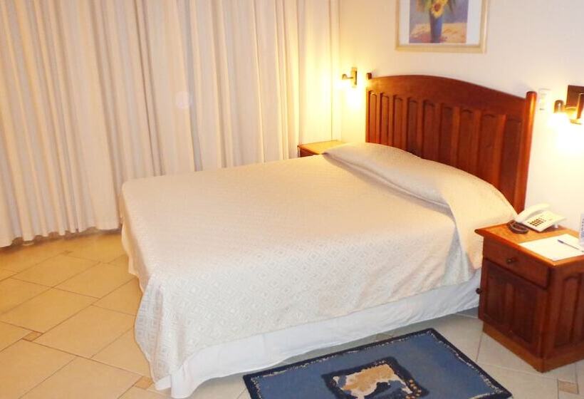 ホテル Braston Indaiatuba