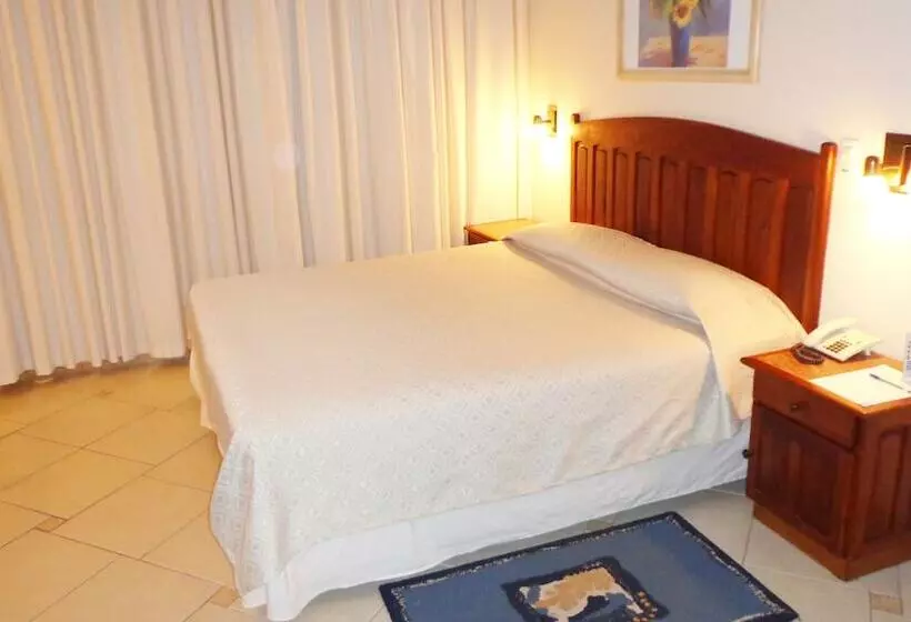 ホテル Braston Indaiatuba