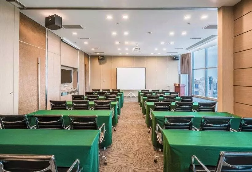 Hotel Grand Madison Qingdao Harbourview Central(former Qingdao Farglory )