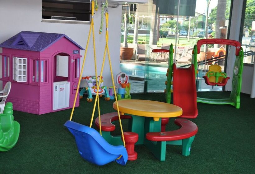 فندق Indaia Park